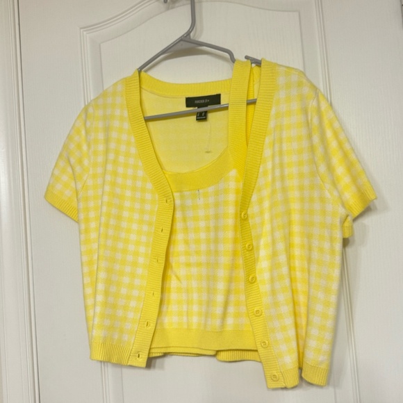 Forever 21 - Picture 1 of 3